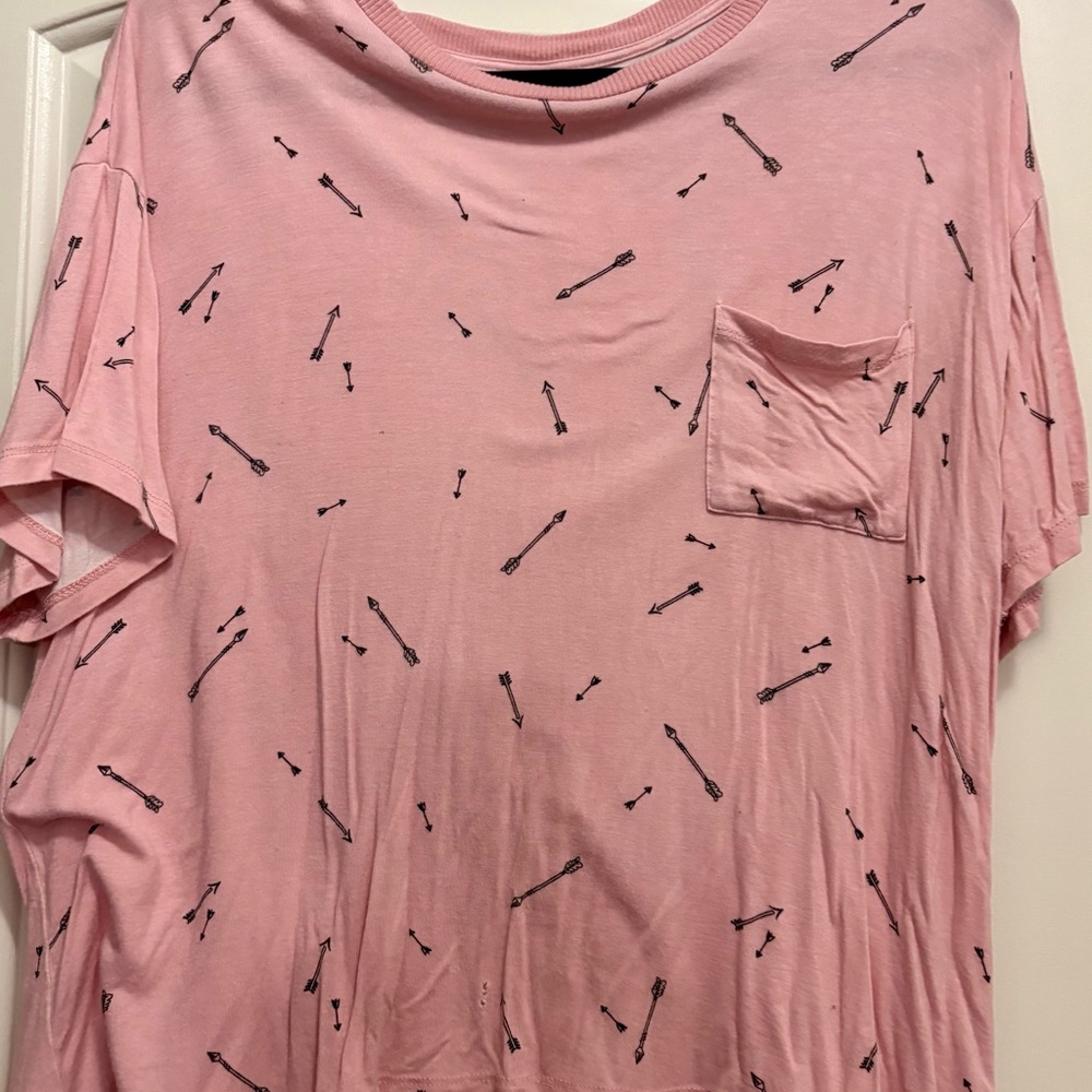 ELF Pink Graphic T-Shirt - Picture 2 of 4